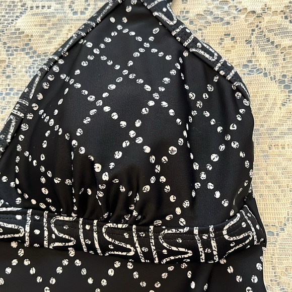 Christina black & white swim bathing suit top. Tankini, padded bra cups Size 10 - Picture 10 of 14